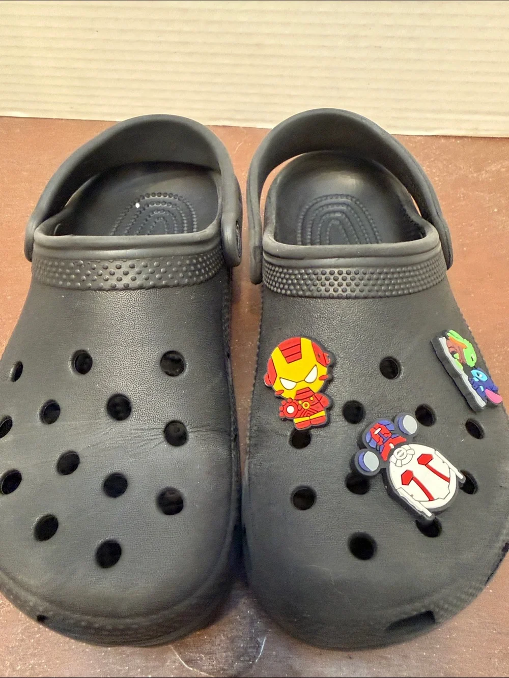 CROCS Kids Classic Clog in Black with Colorful Jibbitz
